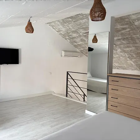 Astuto 21 - Adults Only * Jerez de la Frontera