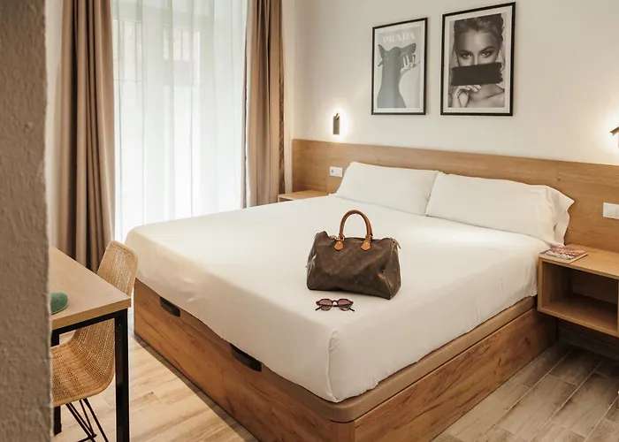 Astuto 21 - Adults Only *