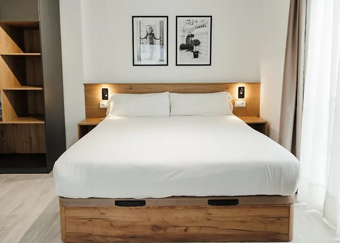 Astuto 21 - Adults Only 아파트 헤레스