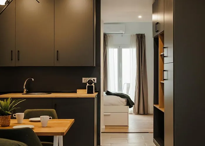 Astuto 21 - Adults Only * Jerez de la Frontera